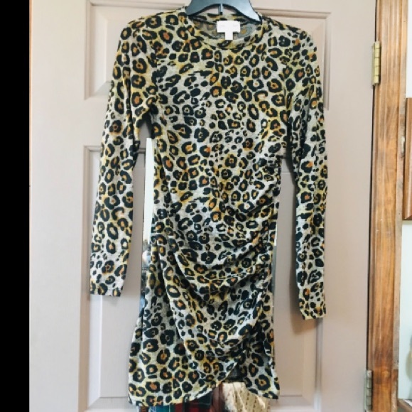 Sexy Ruched Leopard Bodycon Dress - Picture 2 of 4